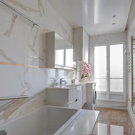 658 Estelle - Luxury 아파트