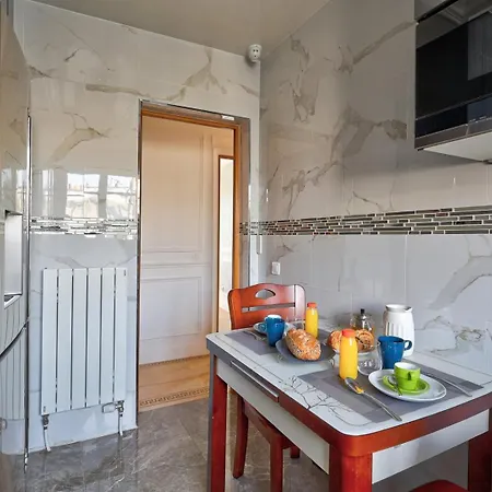 658 Estelle - Luxury 아파트