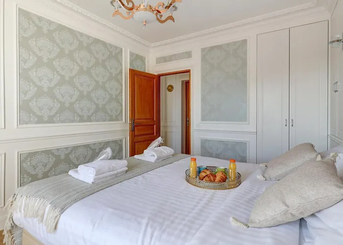 658 Estelle - Luxury * Париж